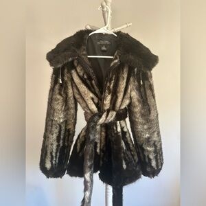 Donna Slayers Fabulous Furs